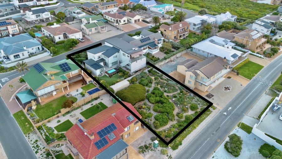 6 Bedroom Property for Sale in Yzerfontein Western Cape